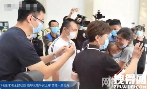 蔣正全同窗和發小淚灑殯儀館 死亡原因簡直令人淚崩