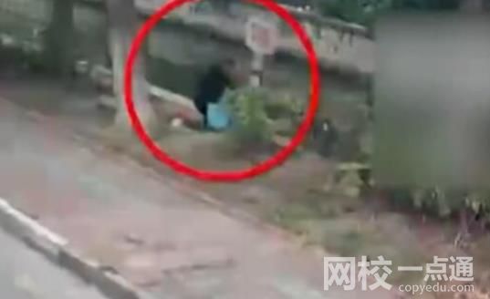 男子一夜未眠卻想釣魚結果墜河被救 畫面曝光實在是太好笑了