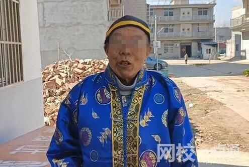 老漢為自己辦“葬禮”:辦完挺滿意!只為圖個開心