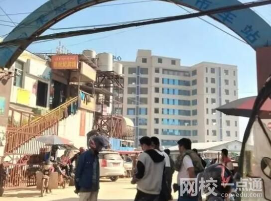 偷渡客在緬北送快遞 見證100種逃亡 究竟是怎么回事？