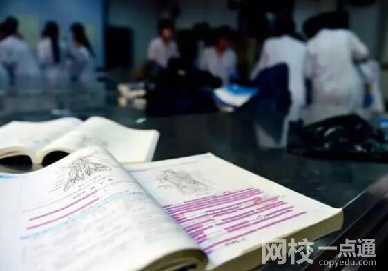 醫(yī)學生培養(yǎng)了八年 為何還不會看病? 究竟是怎么回事？