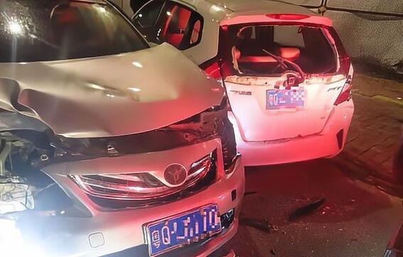 14歲孩子載同學兜風炫技撞壞4車 這也太膽大妄為了