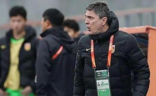 足協考慮為國足換帥 主要候選人曝光 為什么引熱議？