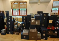 八旬阿姨900萬買千件藏品僅值40萬 為什么引熱議？