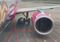 長龍航空乘客被通知下機 輪胎破了 這也太嚇人了