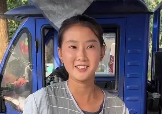 19歲女孩3點起床幫媽媽賣烤牌走紅 為什么走紅什么原因？