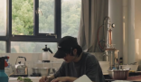 小伙上班視頻成網友解壓助眠神器 究竟是怎么回事？