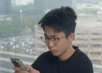 何同學致歉 引發了網友質疑