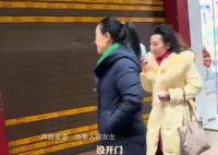 老板被吐槽還沒營業連夜趕回 這也太敬業了吧