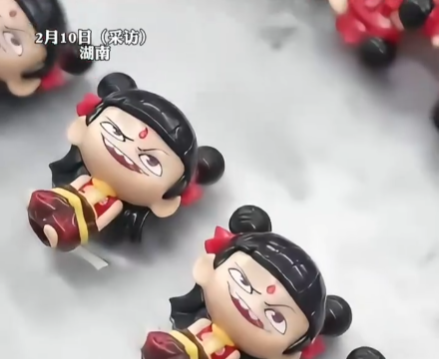 玩具公司每天要生產20萬個哪吒 為什么這么吃香？