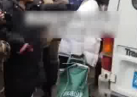 湖南一老人被男孩輕微觸碰后摔倒 究竟是怎么回事？