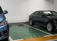 女子難入庫無奈停他人車位留條致歉 實在太無奈了