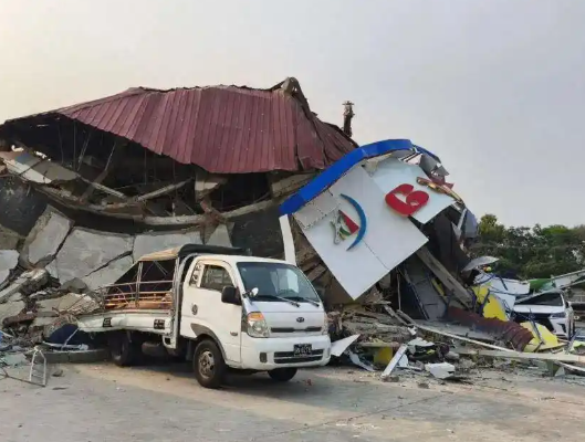 震中附近華人:酒店倒了幾十棟 簡直太嚇人了