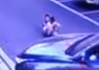 兩名兒童小區內遇車禍1死1傷 實在太悲劇了