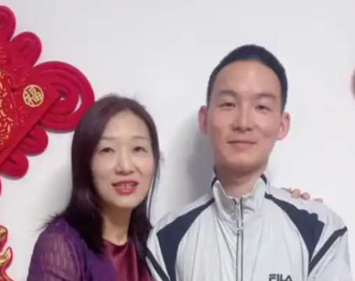 謝浩男媽媽:前夫現任不是第三者 究竟是不是真的？