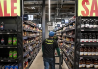 美國超市中國商品被民眾搶購 為什么這么火爆？