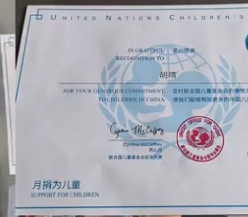 一家三口被撞后 老人發(fā)現(xiàn)兒子秘密 實在太悲劇了